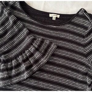 MAX STUDIO Black White Striped Bell Sleeve Blouse Top XL Embroidered Ruffle